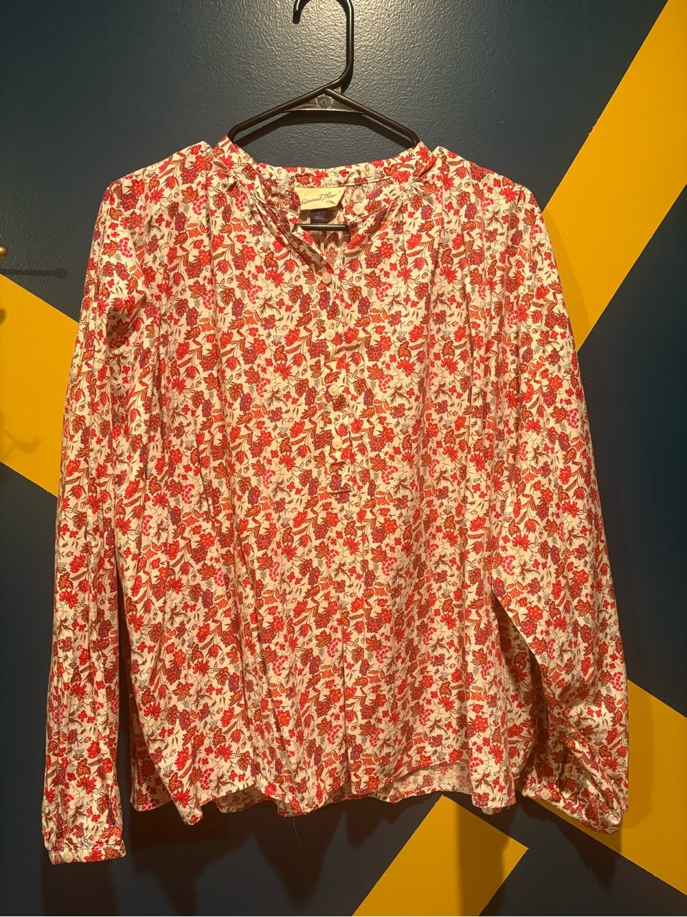 Universal Thread Cream & Red Floral Boho Long Sleeve Blouse NWT
